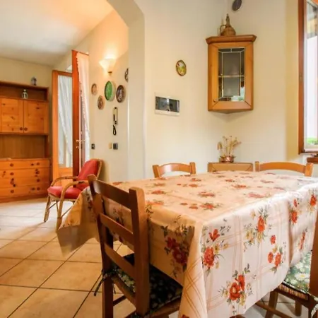 Casa Toni Feriehus Pianello Del Lario